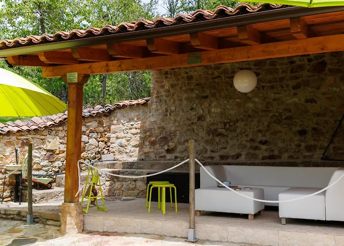 Отель El & De 4*